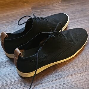 Izod M9 dress Sneakers